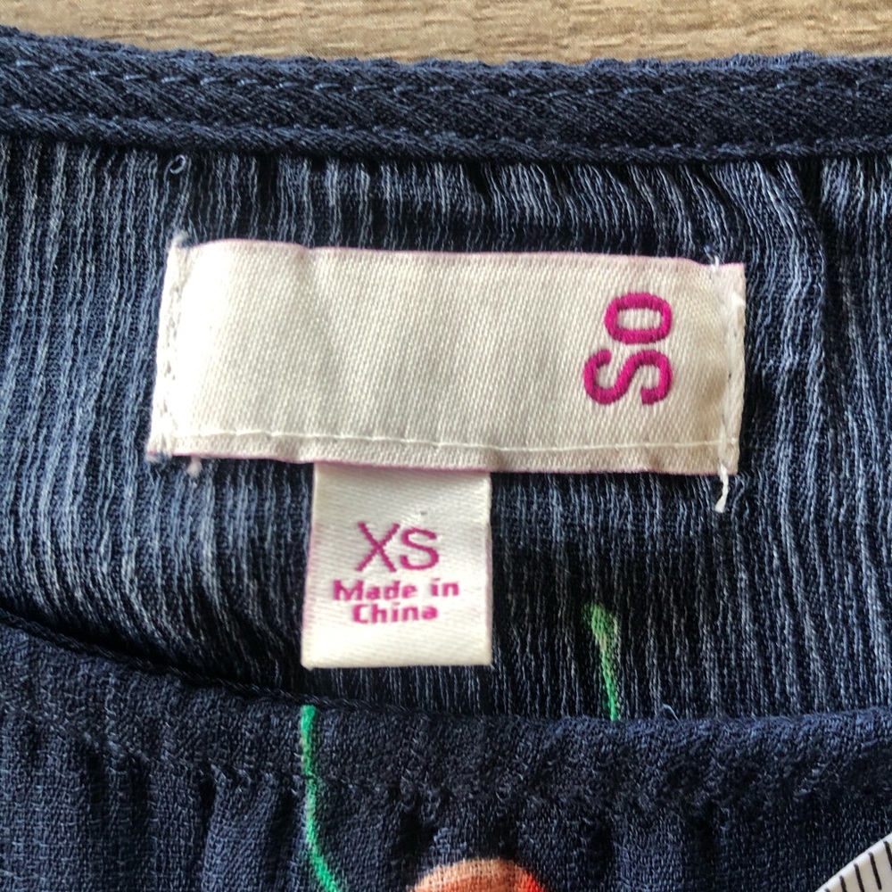 So XS CHERRY Blue Crop Tank - Picture 3 of 5